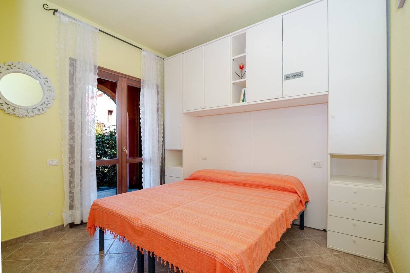 Foto 13 von 21: Villa mit Garten im Zentrum mit privater Terrasse, eigenem Garten und Klimaanlage