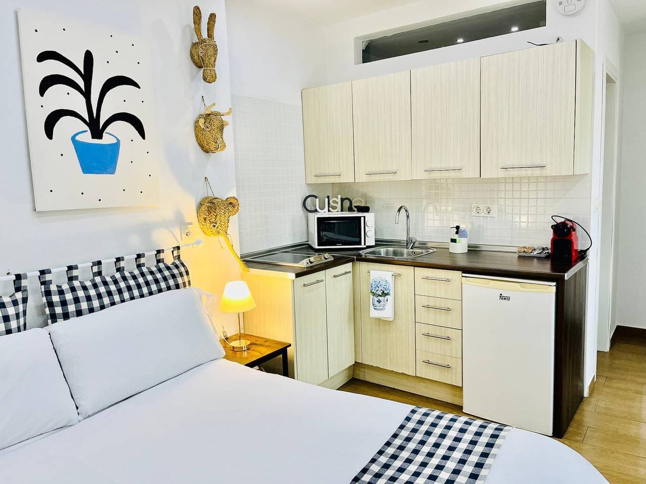 Foto 6 von 21: Einzimmerapartment 'Luminoso Cerca De La Playa' mit privater Terrasse