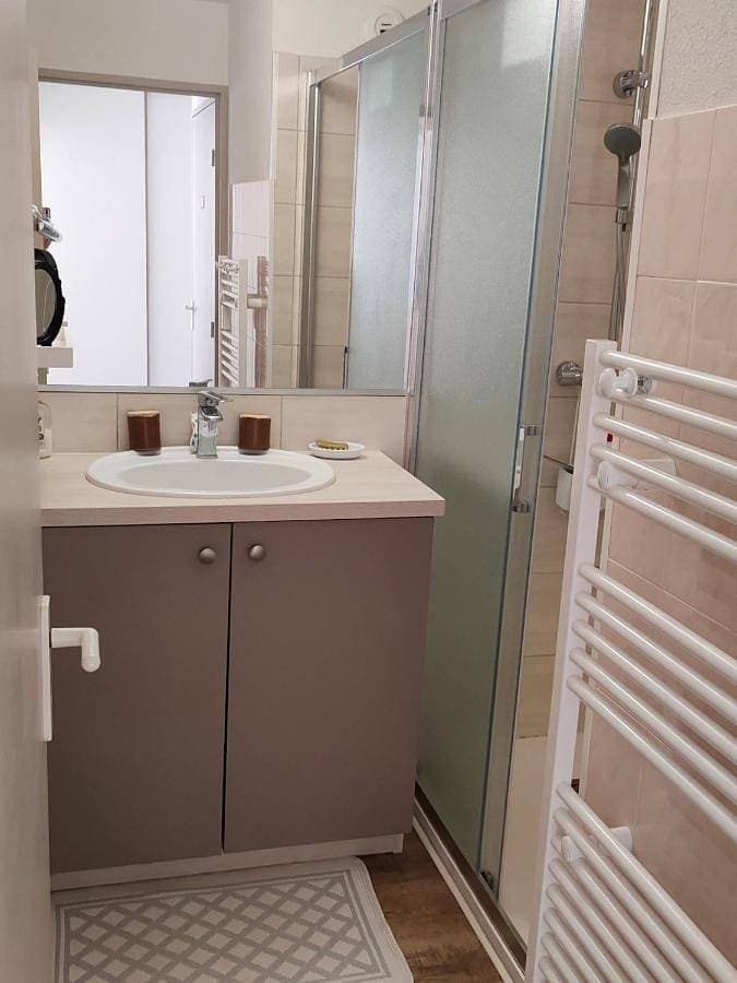 Foto 4 von 28: One-Bedroom Apartment