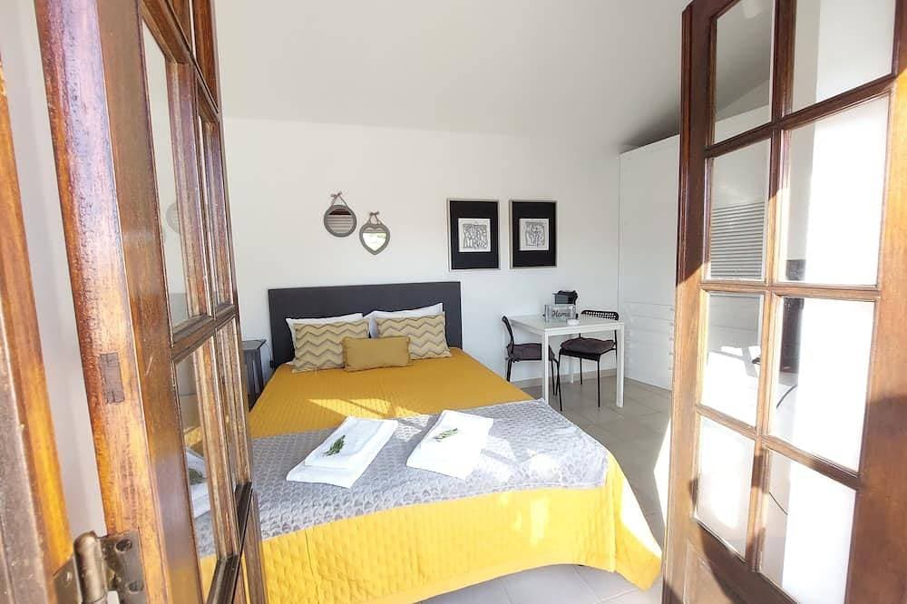 Foto 4 von 30: Apartamento Delfino T0 2 Camas