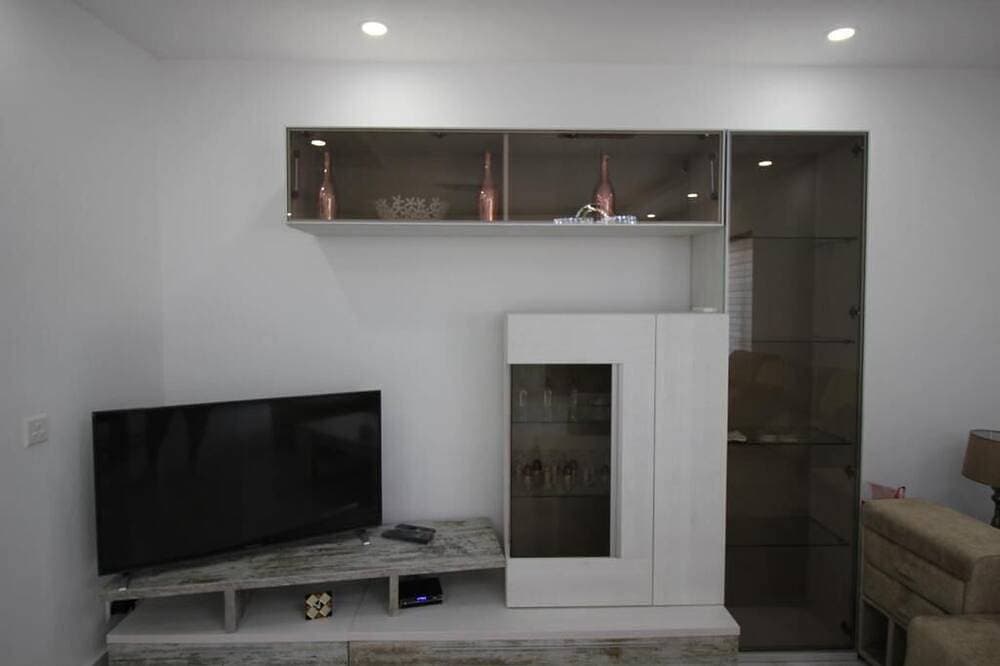 Foto 12 von 19: Modern apartment located in the center and located minutes from all attractions.
