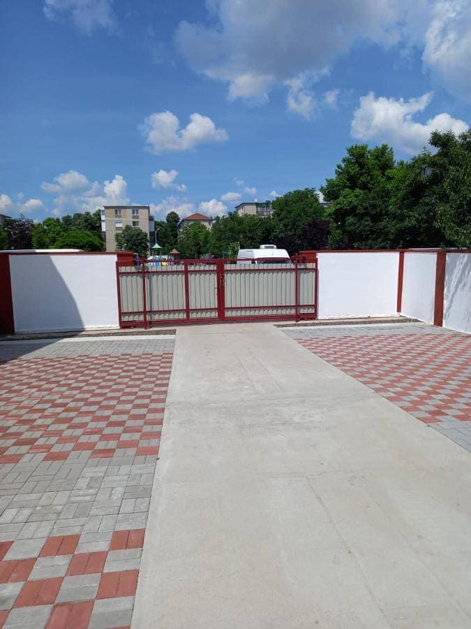 Foto 5 von 5: White&Red Apartments