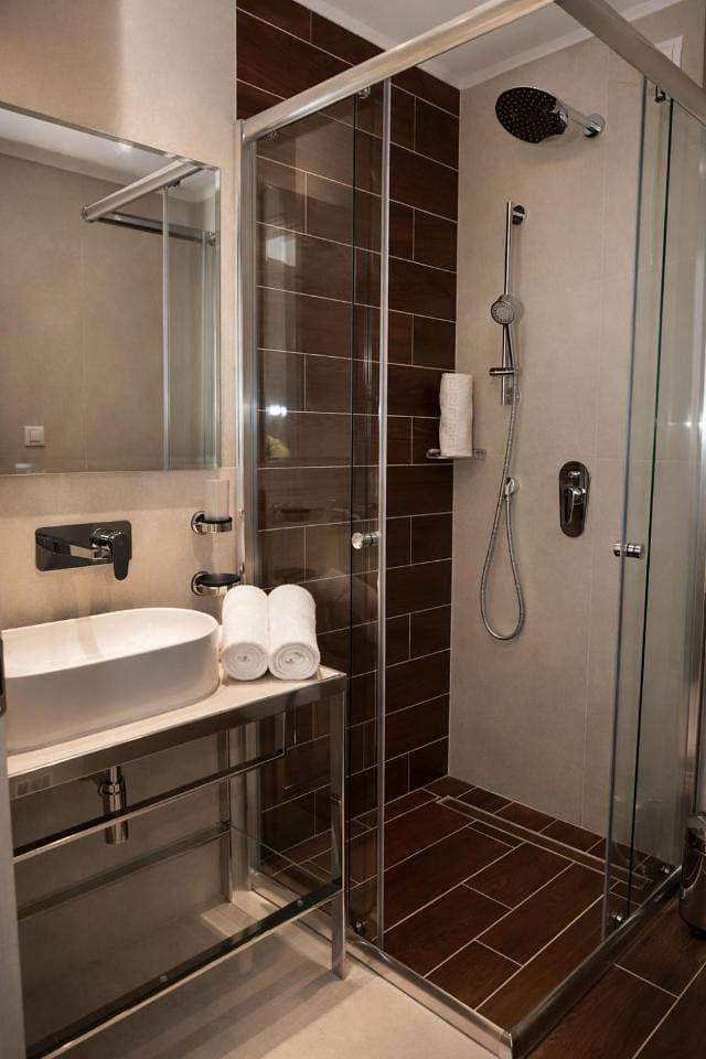 Foto 10 von 10: Double or Twin Room with French Balcony