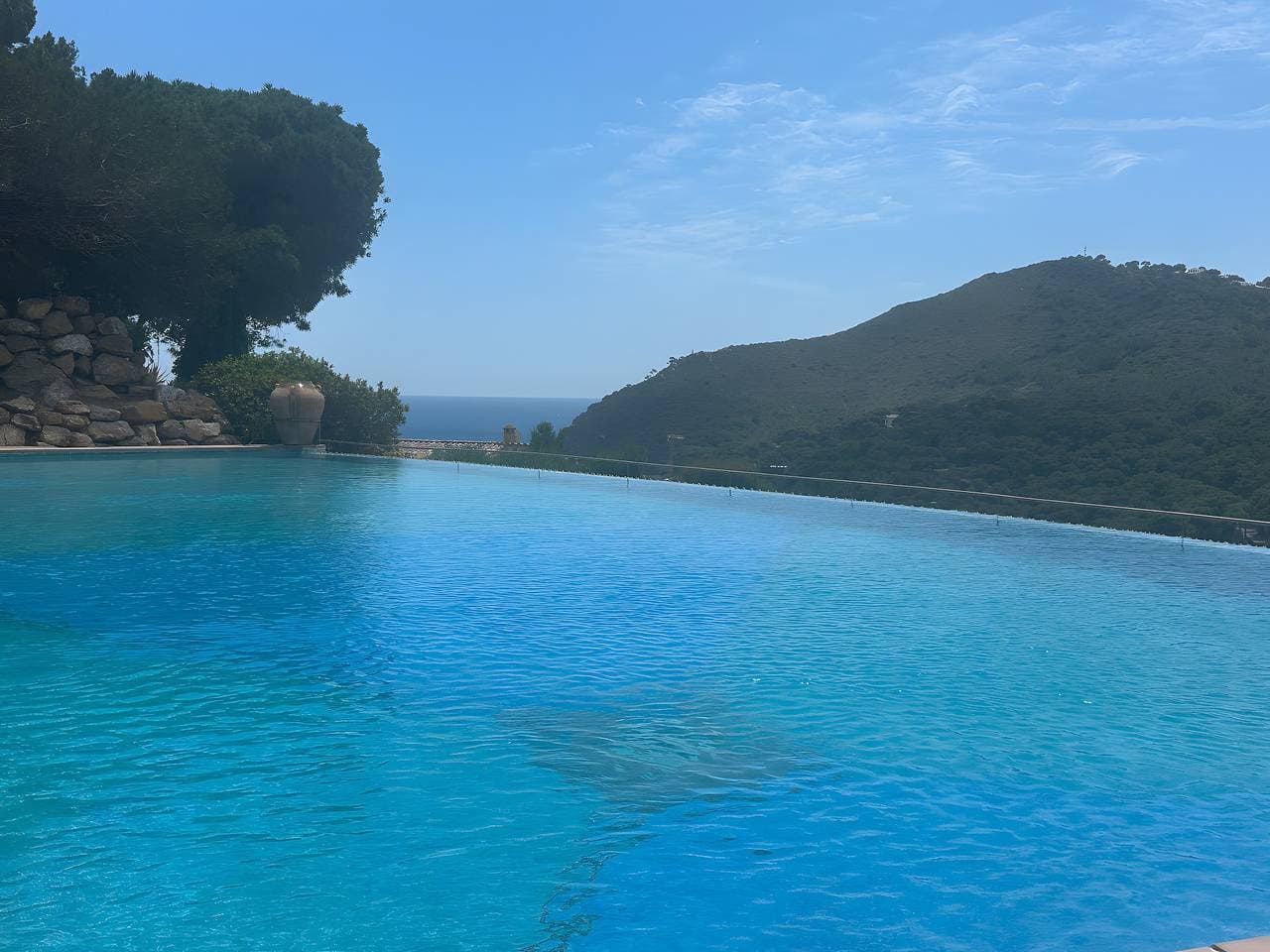 Foto 12 von 35: Aiguafreda, Pool und Meerblick