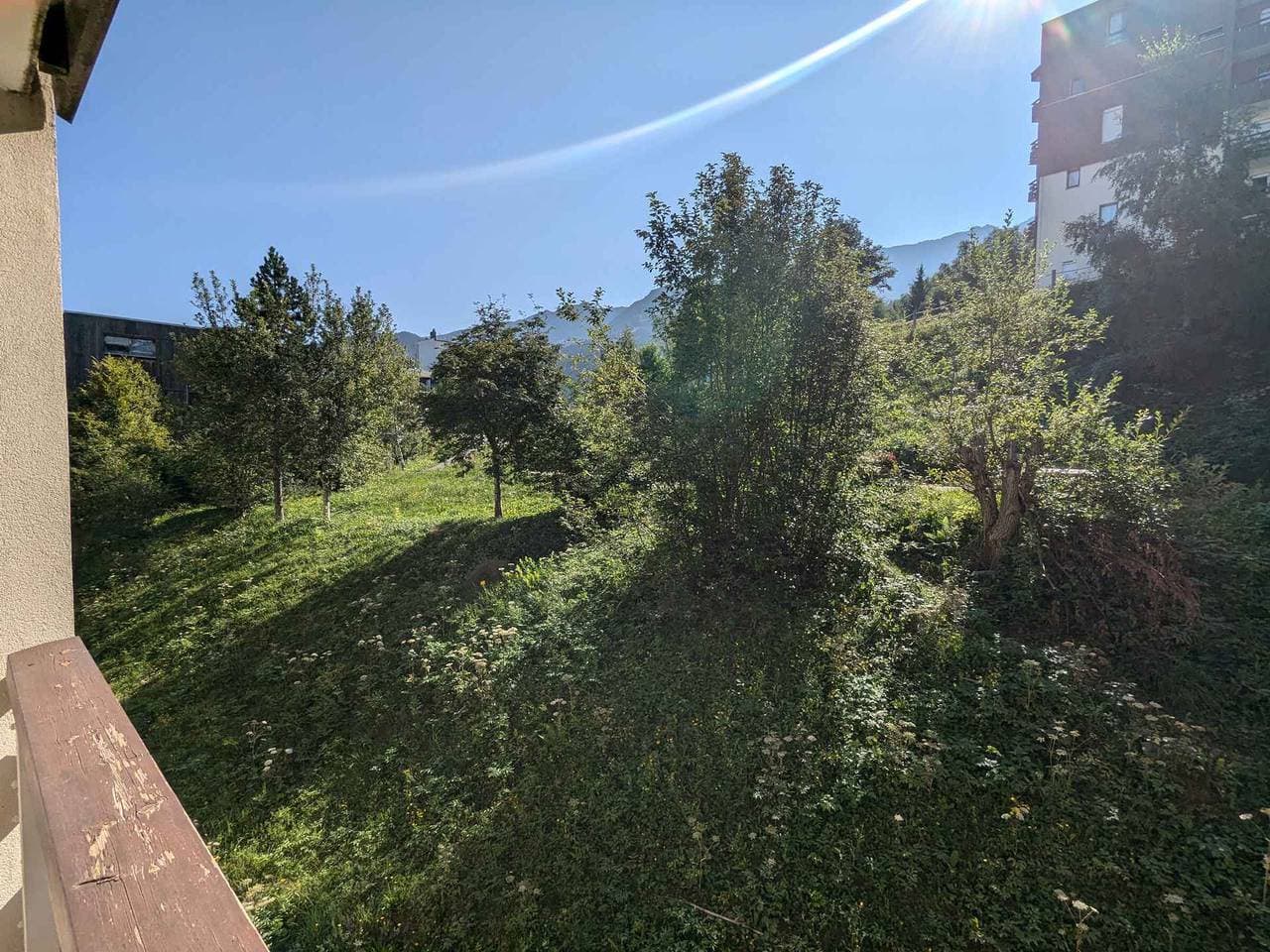 Foto 10 von 11: Gemütliche 5 Pers Wohnung an der Piste, Balkon und Skischließfach