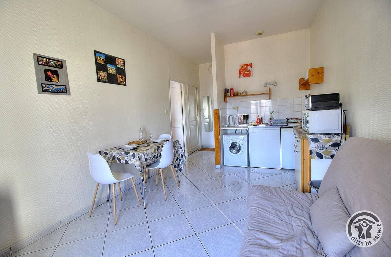Foto 8 von 13: Gemütliche Ferienwohnung in der Nähe von Fluss und Restaurants | Kostenlose Parkplätze