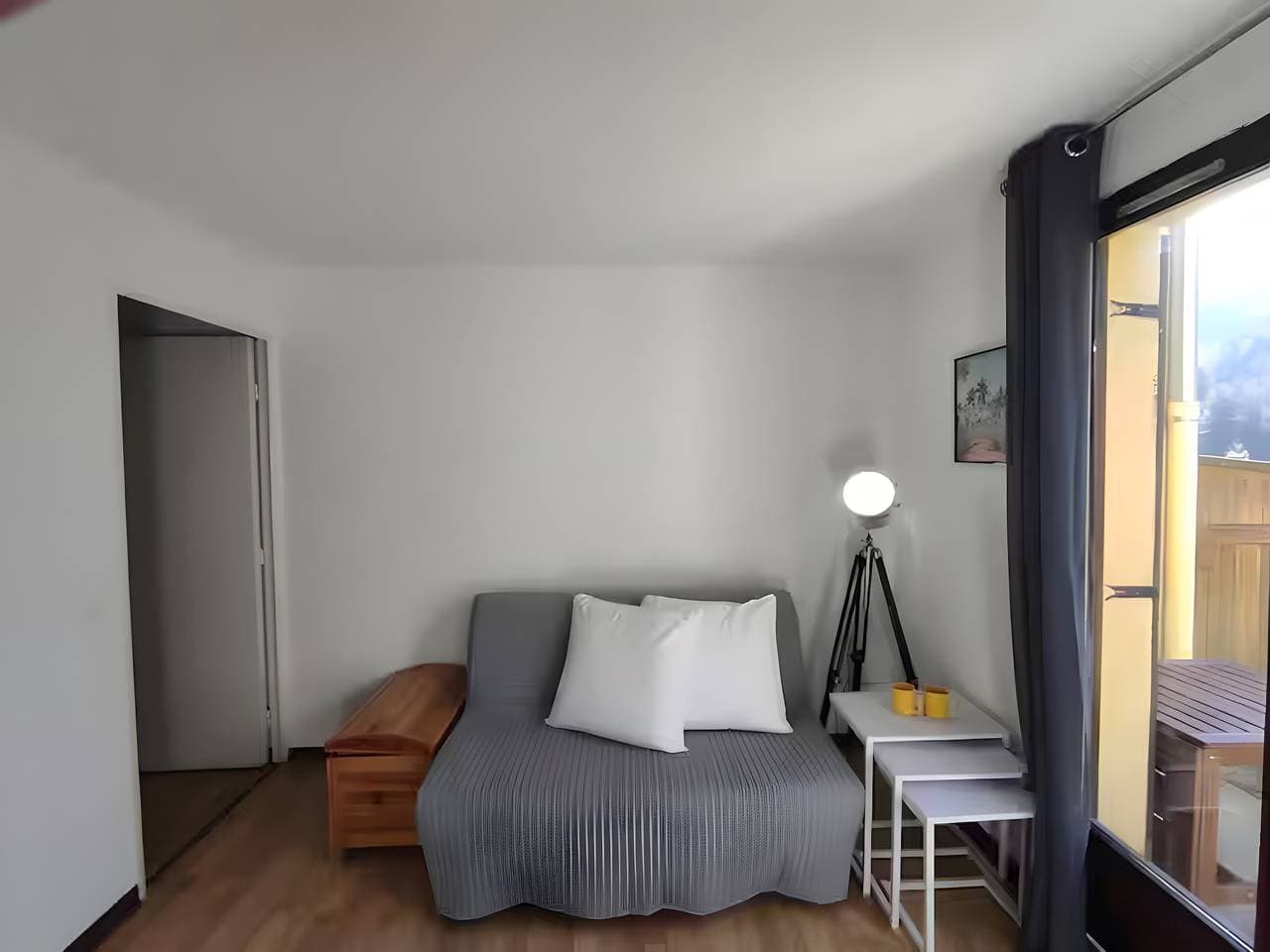 Foto 3 von 38: Studio-Apartment 'Le Refuge Douillet' mit Bergblick und privater Terrasse