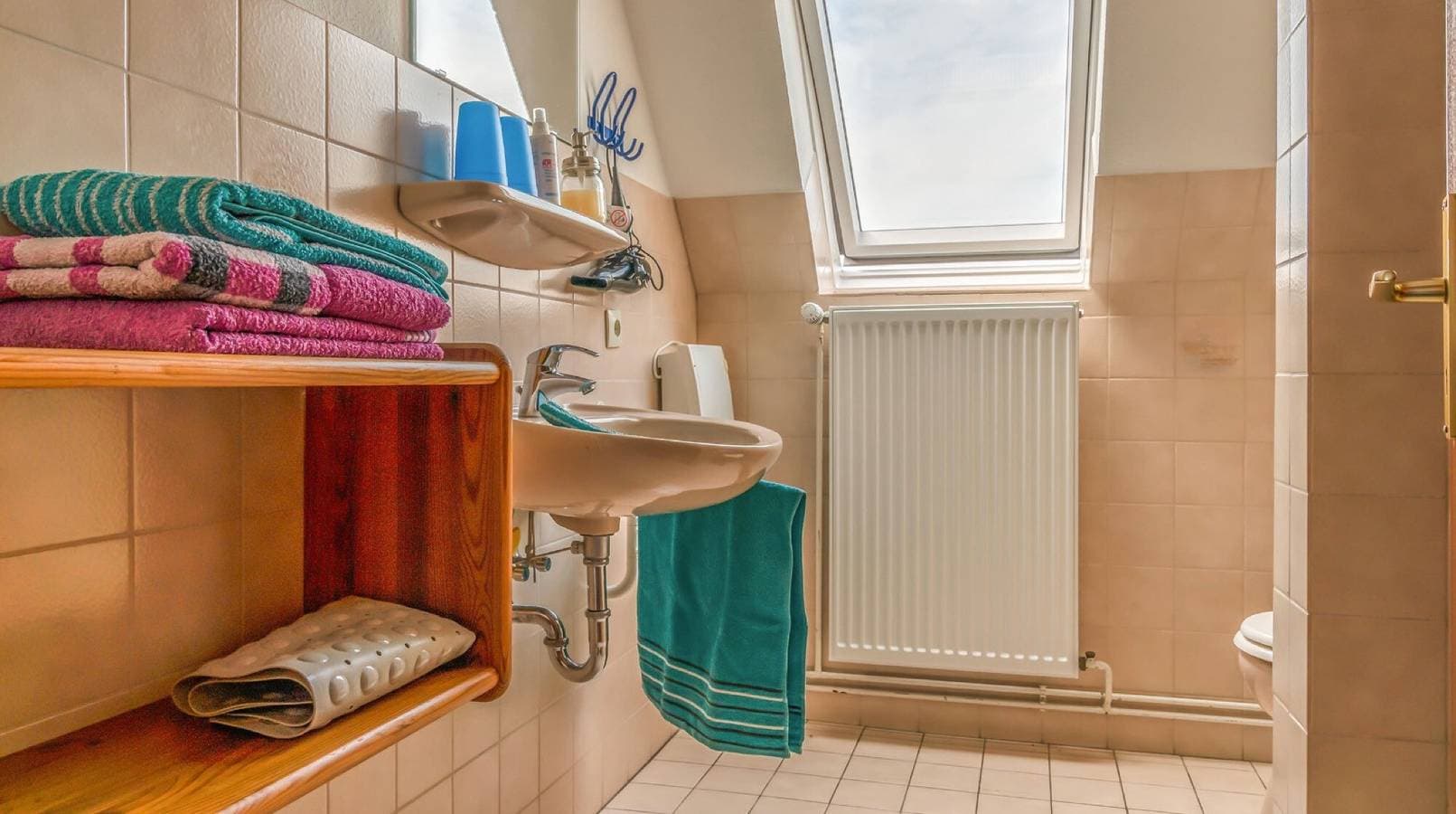 Foto 10 von 12: Ferienwohnung Silbermöwe mit Gemeinschaftsterrasse, Gemeinschaftsgarten und Wi-Fi