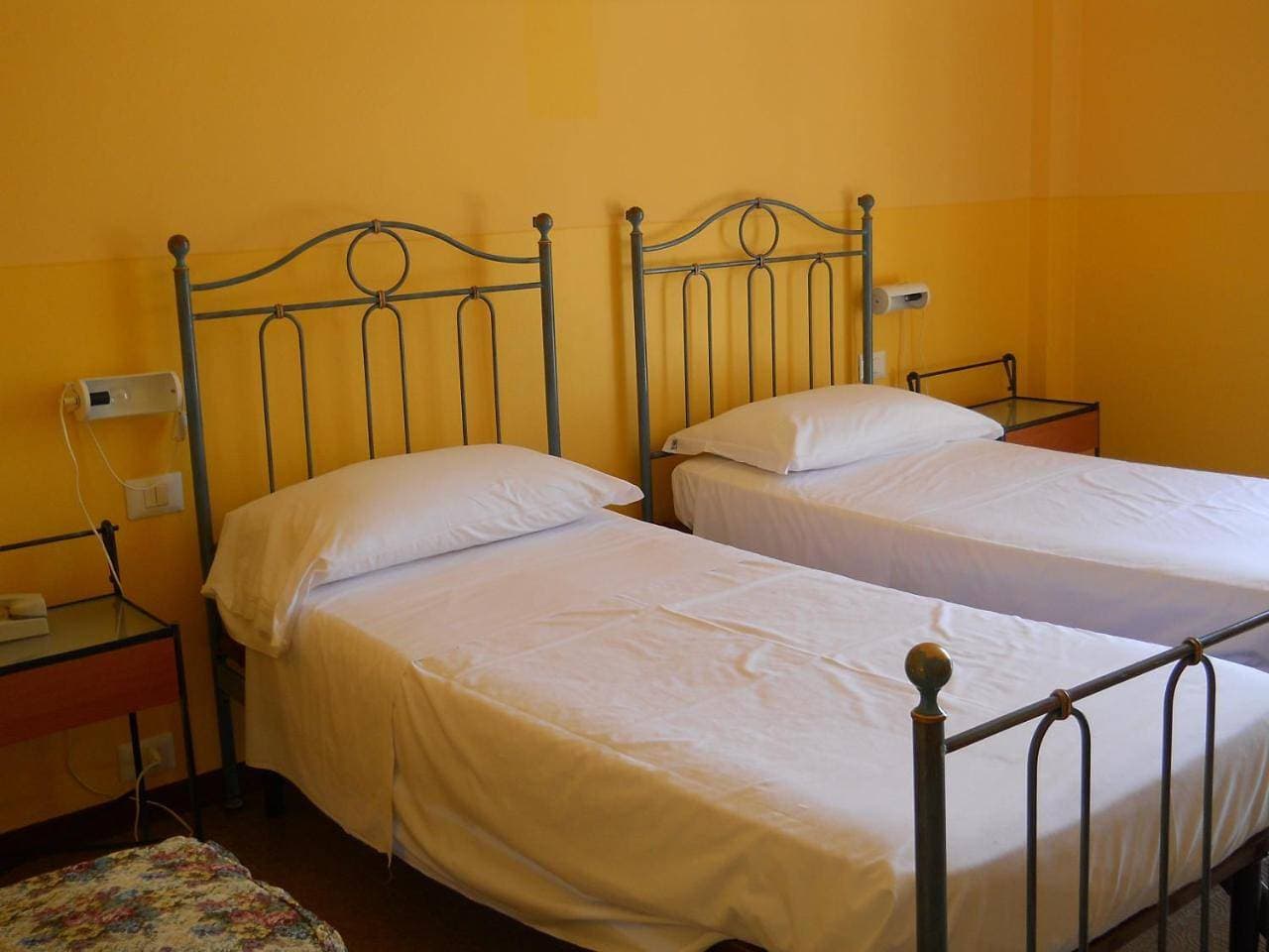 Foto 7 von 9: Double Room with Balcony