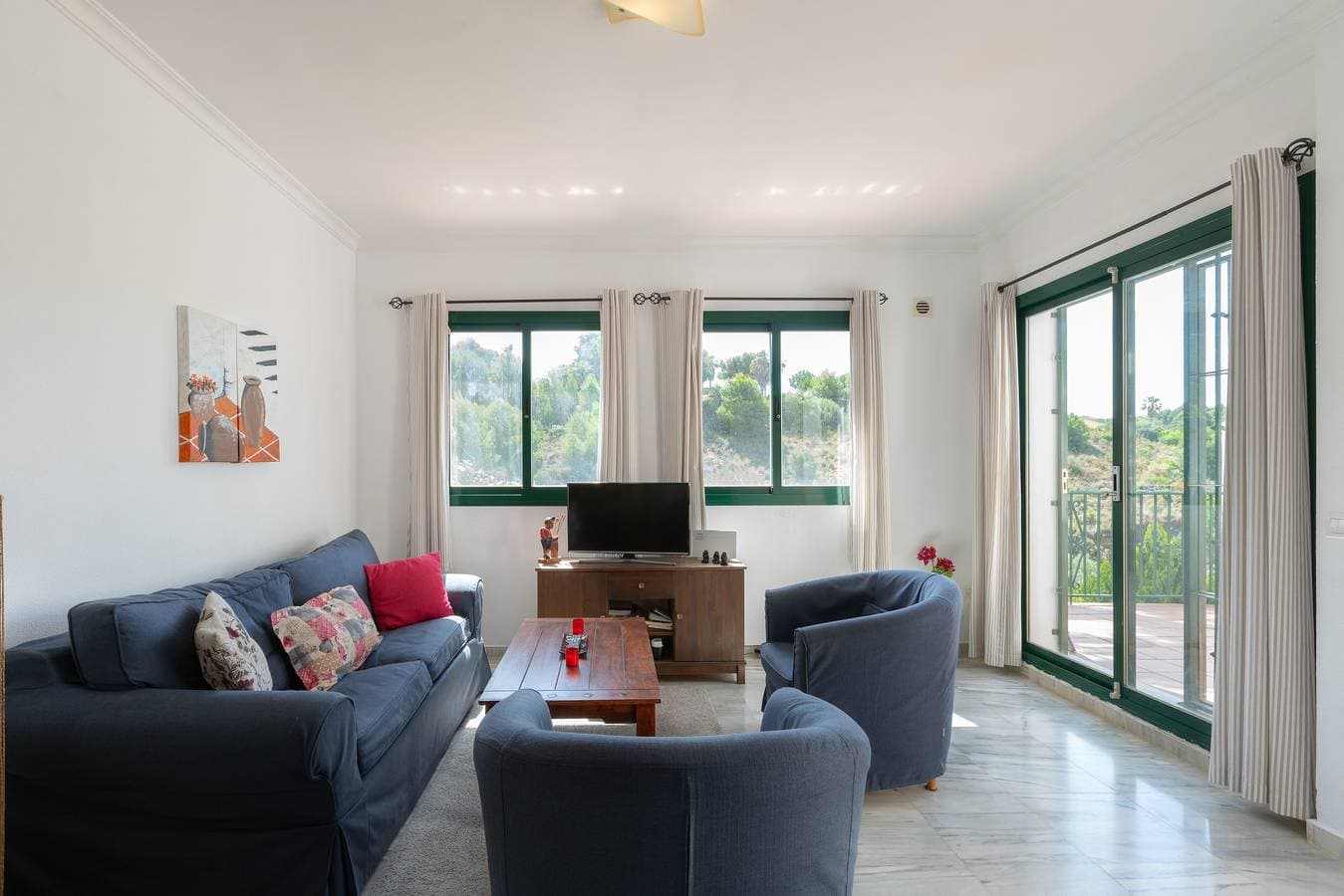 Foto 4 von 25: Apartment Alhaurín Golf mit Bergblick, Pool, WLAN, Klimaanlage, Terrasse und Garten