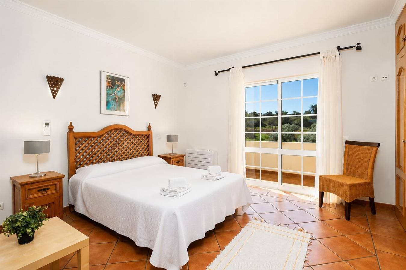 Foto 10 von 26: Villa für 6 Personen mit Balkon