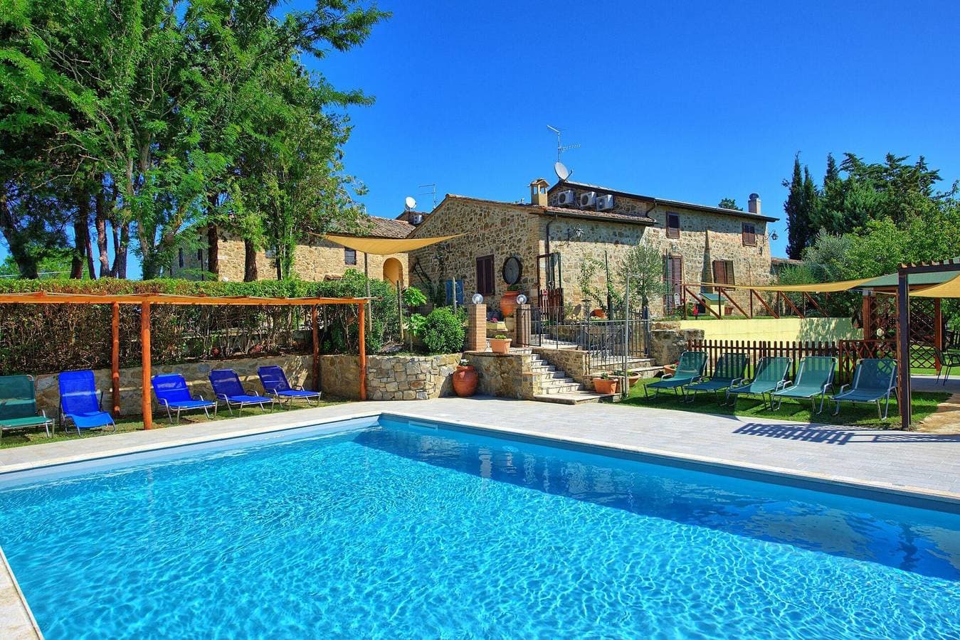 Foto 4 von 46: Villa für 14 Personen mit Pool