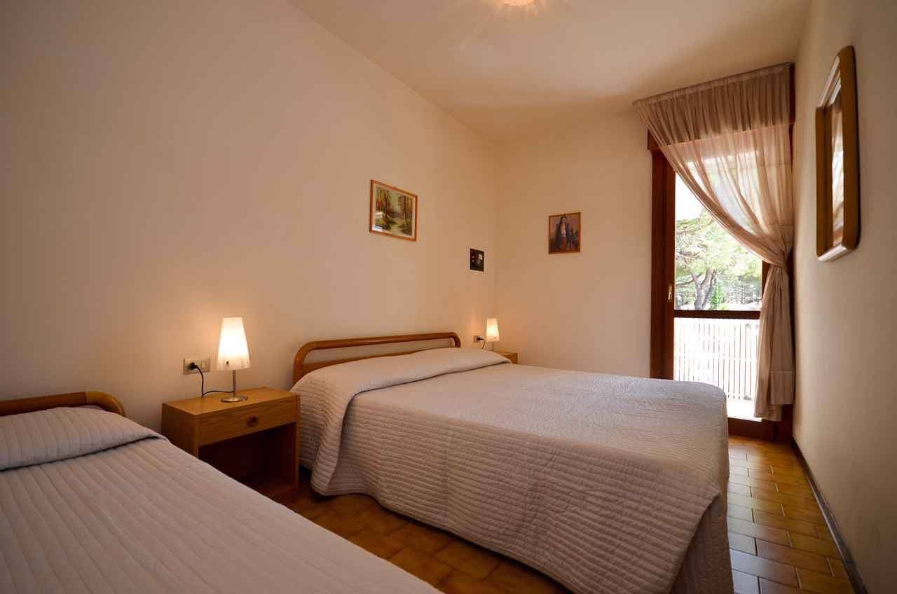 Foto 8 von 21: Ferienwohnung mit Balkon und Klimaanlage