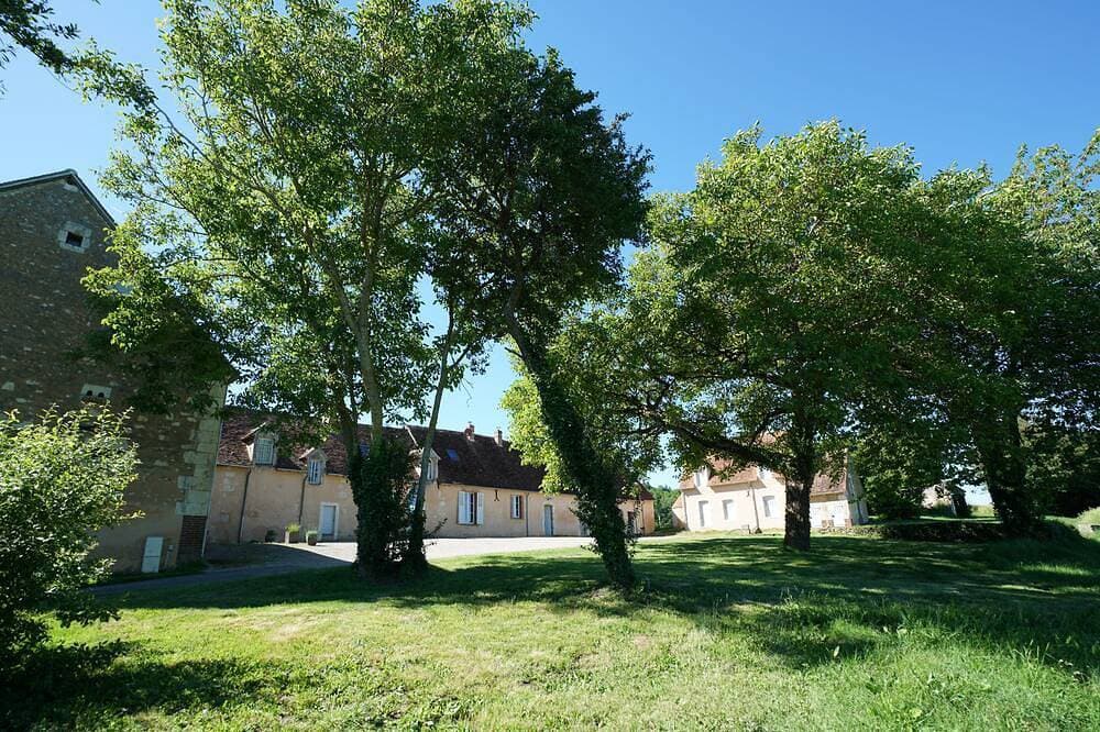 Charming house of the Domaine des Ecuries 1