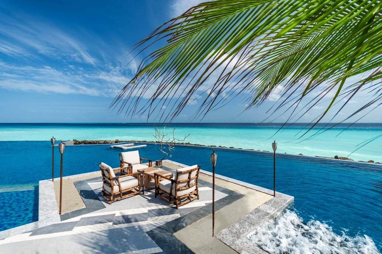 SAii Lagoon Maldives, Curio Collection By Hilton 1