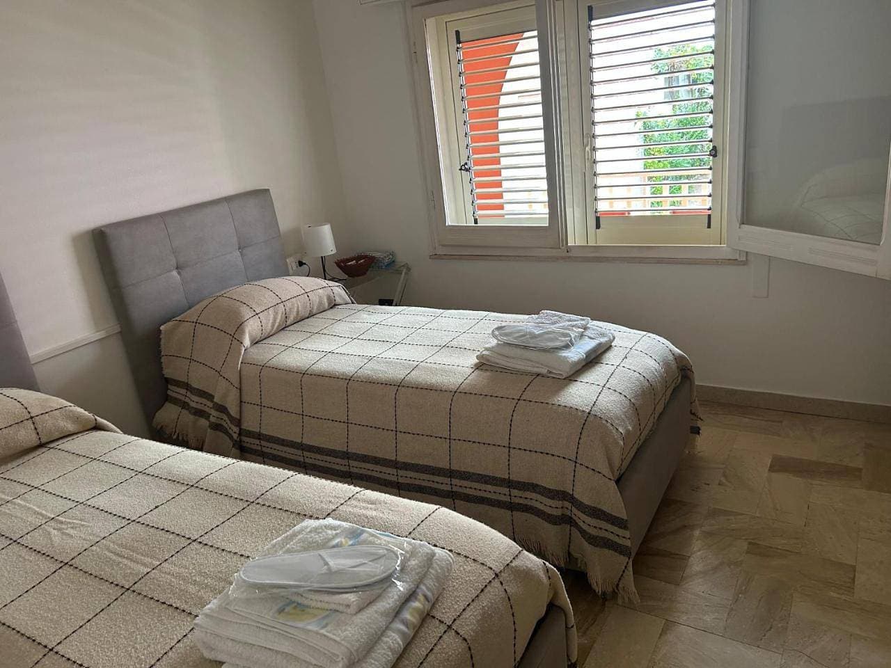 Foto 11 von 11: Twin Room