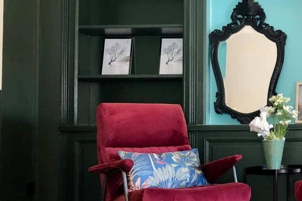 Cozy Apartment Cascais, Estoril, 4 min to the Beach 1
