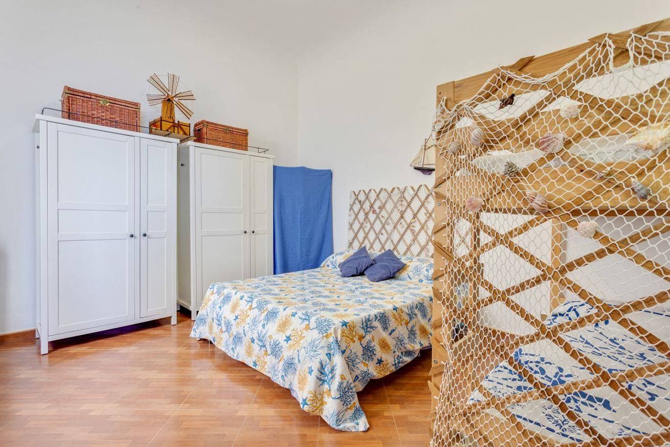 Foto 13 von 15: GuestHost -  Apt with balcony and sea view in Trapani!