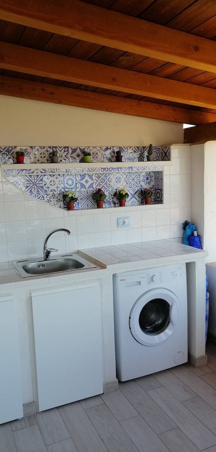 Foto 13 von 42: Ferienhaus 'Arcaidu' mit Meerblick, Balkon und Klimaanlage