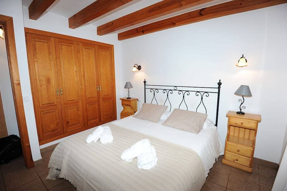 Foto 3 von 30: Bonita Casa con Piscina y Barbacoa. Playa a 3 Kms. Centro Sóller a 800 Metros