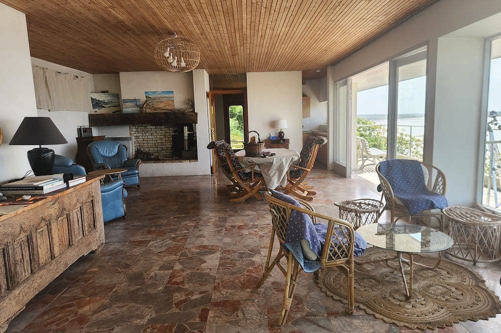 Foto 6 von 30: Charming 2-bedroom house  face the sea,  magical stay in calm nature