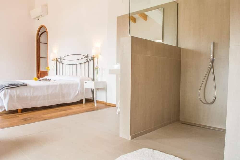 Foto 5 von 30: Landestypisches Finca  Anwesen mit  Yacuzzi- Pool , Klima und Wifi