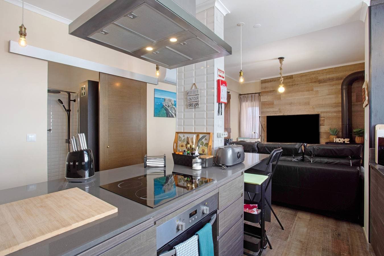 Foto 10 von 26: Ferienwohnung 'Home Away From Home' mit Balkon und WLAN