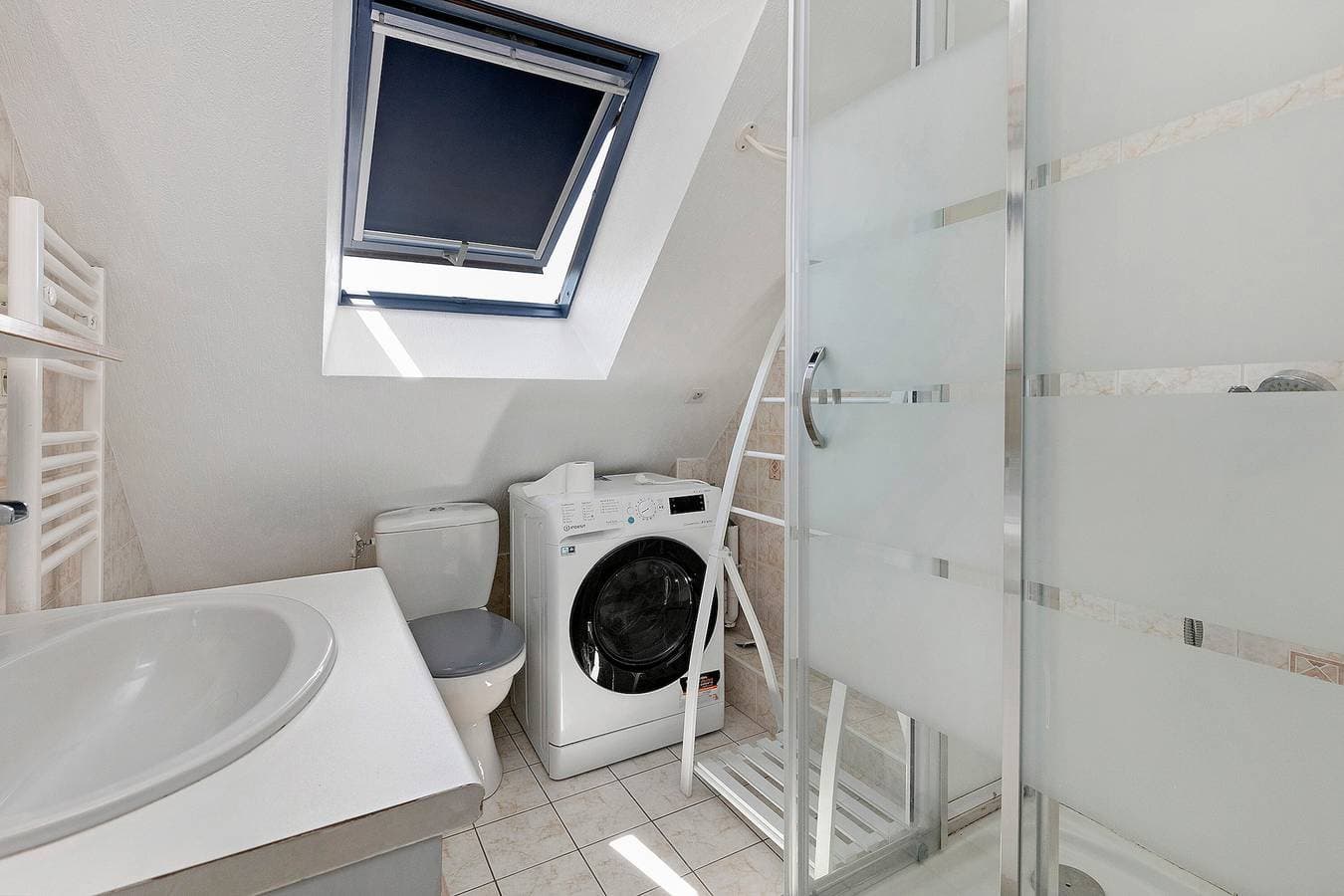 Foto 9 von 21: Ferienhaus 'Kerann 1 Min zum Strand mit Garten' mit privater Terrasse, Garten & WLAN