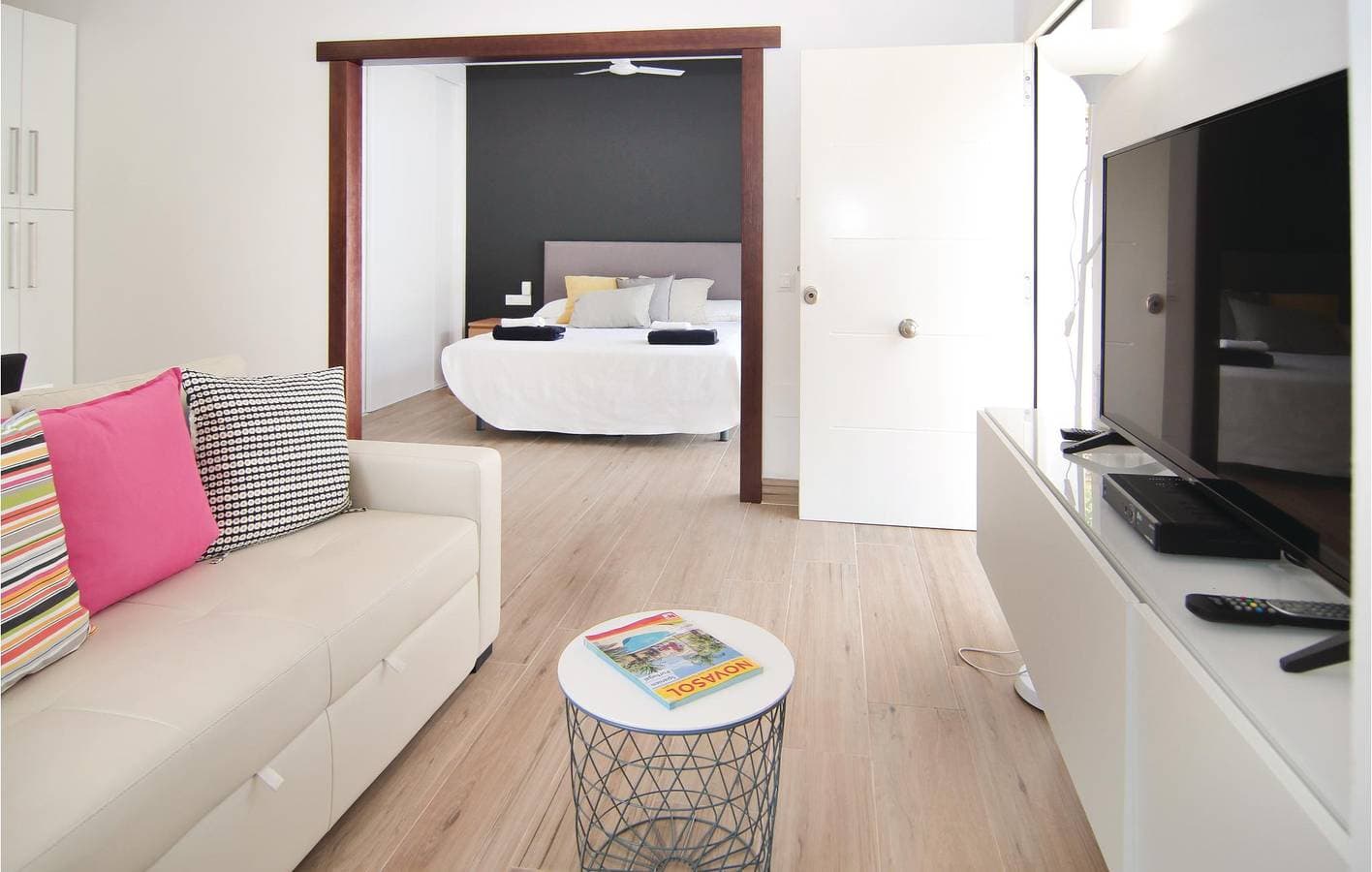 Foto 13 von 22: Appartement am Pool mit Klimaanlage und Parkplatz