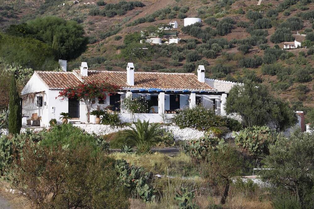 Foto 8 von 21: Einzigartige authentische Finca mit Pool und weitem Blick auf Meer und Berge