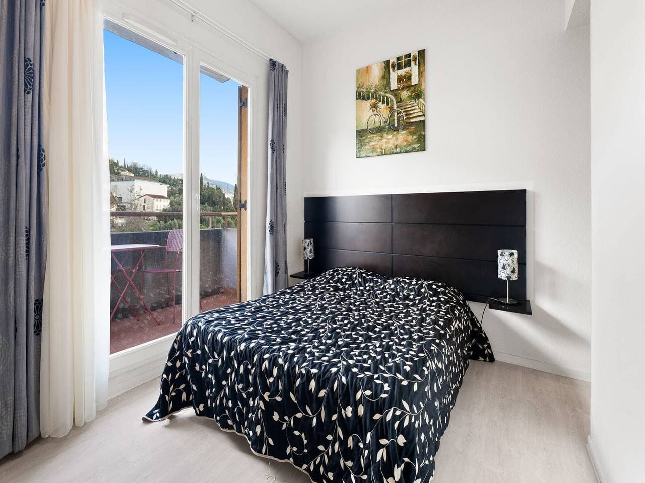 Foto 6 von 10: Apartment in Grasse mit Poolblick