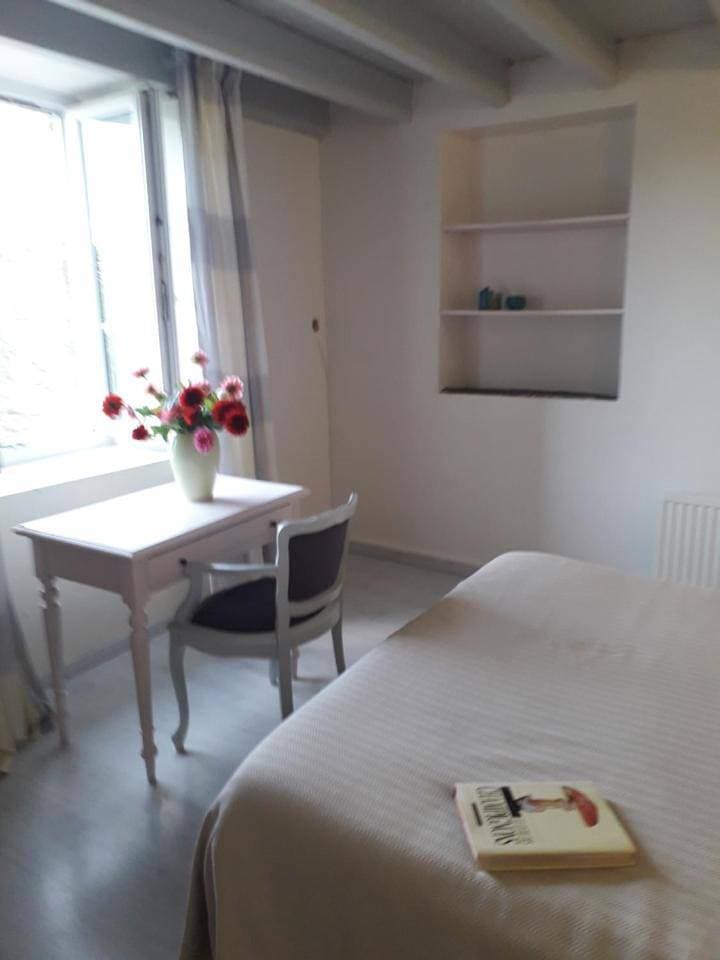 Foto 7 von 9: Double Room