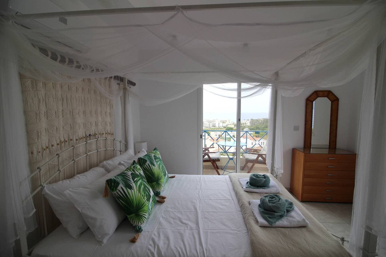 Foto 2 von 52: 31 Pap - Stay Kissonerga Sea View Maisonette