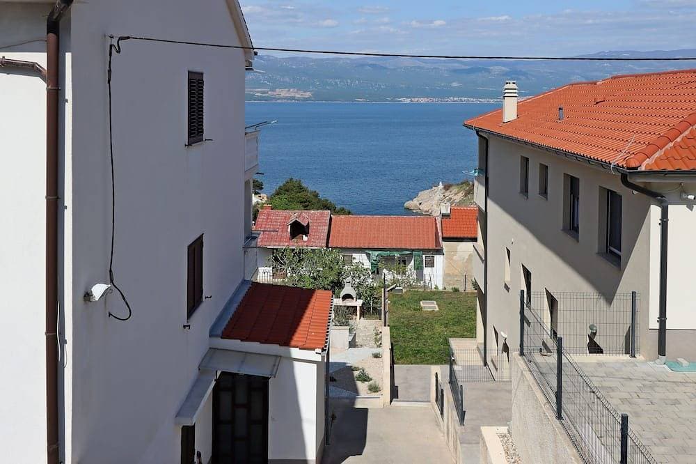 Foto 7 von 16: 1-Zimmer-Ferienwohnung mit Terrasse und Meerblick Vrbnik, Krk