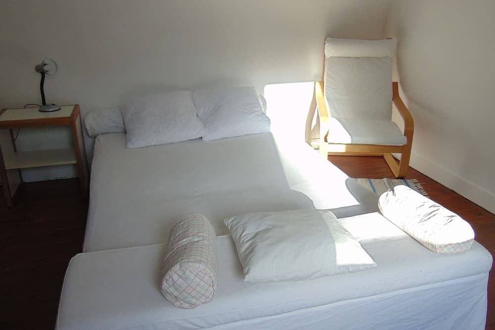 Guestroom 1