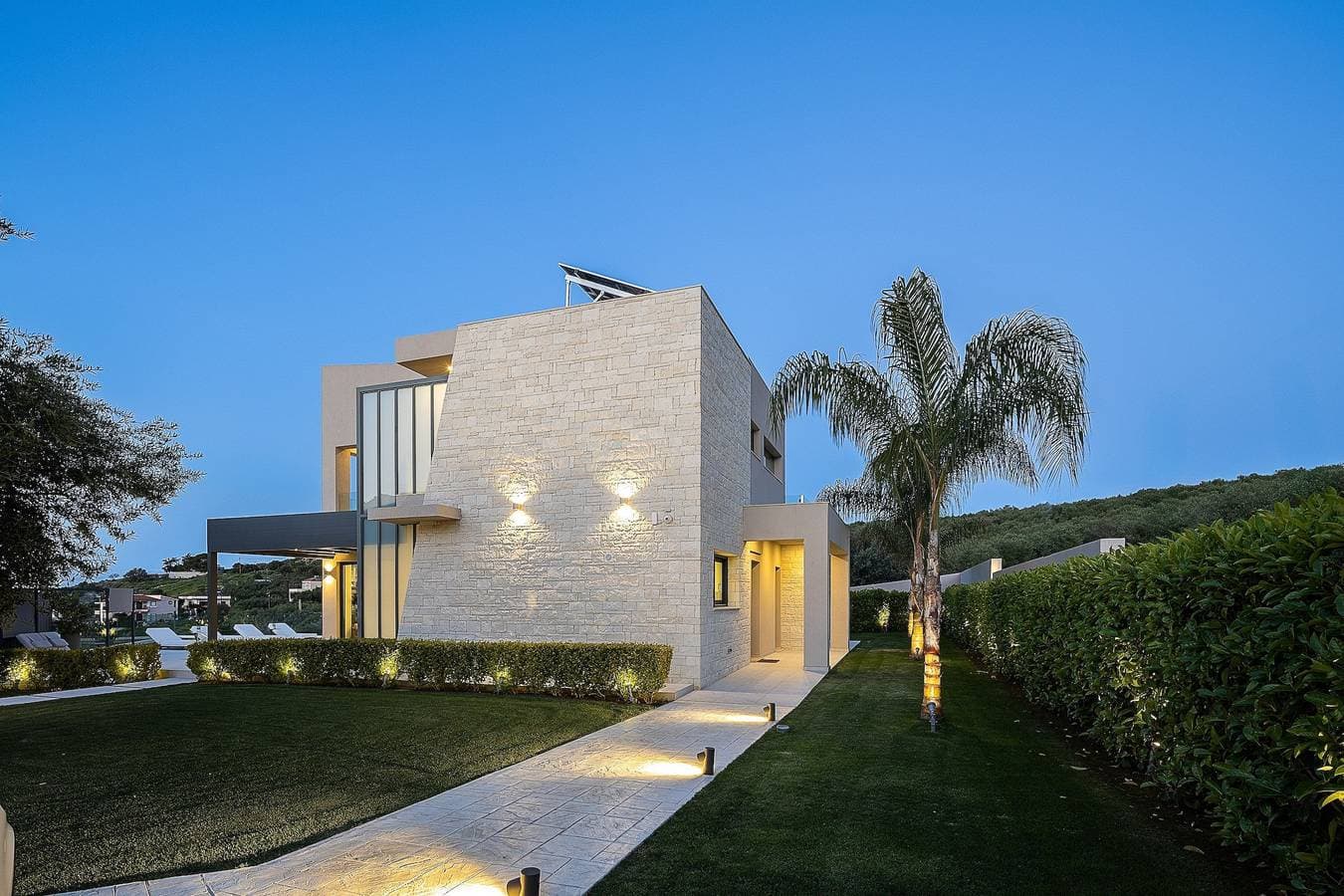 Foto 8 von 72: Villa für 8 Personen mit Terrasse