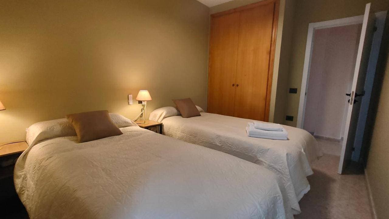Foto 10 von 38: Three-Bedroom Apartment with Sea View