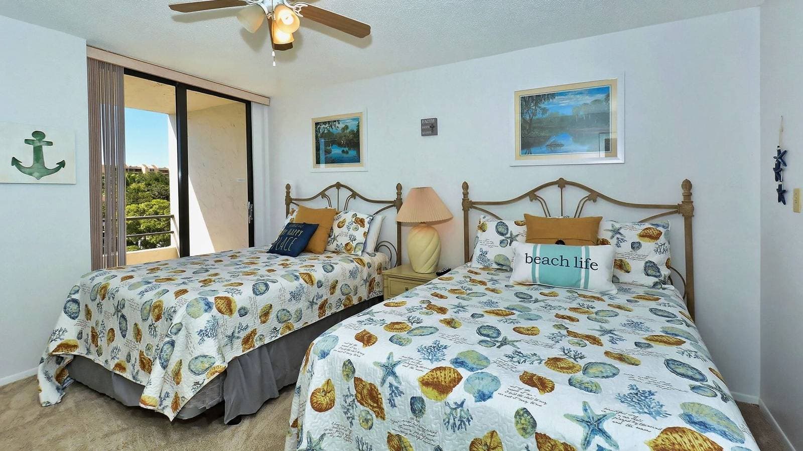 Foto 7 von 38: Rent this Luxury 5 Star Apartment on The Anchorage, Siesta Key Apartment 1008