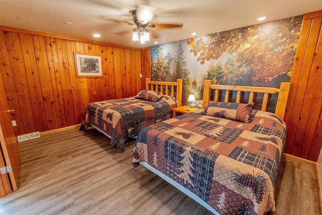 Foto 2 von 45: Mariettas Flussrefugium - Zentrale Ohiopyle Unterkunft mit Whirlpool