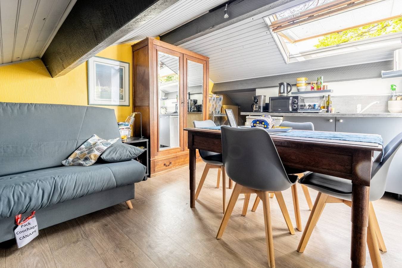 Foto 7 von 21: Studio „Les Gîtes Du Robelier – Le Nid“ mit Gemeinschaftsgarten, Balkon und WLAN