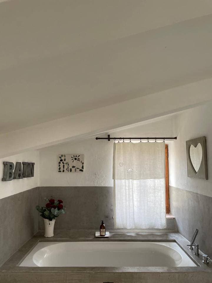 Foto 8 von 8: Deluxe Double Room with Bath