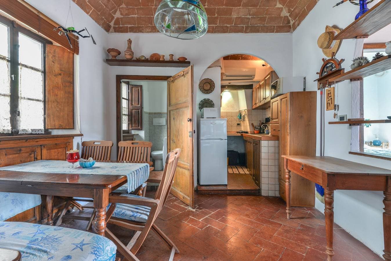 Foto 8 von 22: Apartment 'Nadine – Zweizimmerwohnung im Zentrum' mit Balkon und Klimaanlage