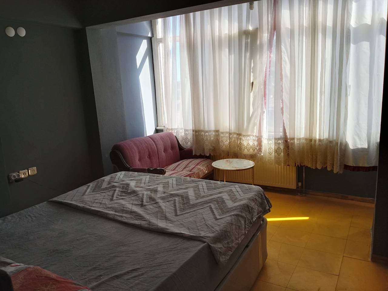 Foto 4 von 14: Apartment mit 4 Schlafzimmern, Flussblick, Garten und 24-Stunden-Self-Check-in