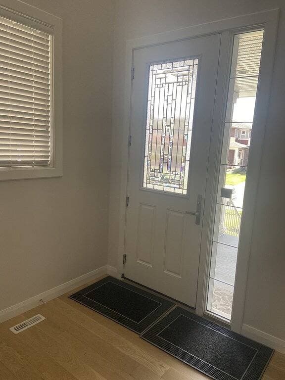 Foto 4 von 10: Comfortable and beautiful brand new suite in Sw