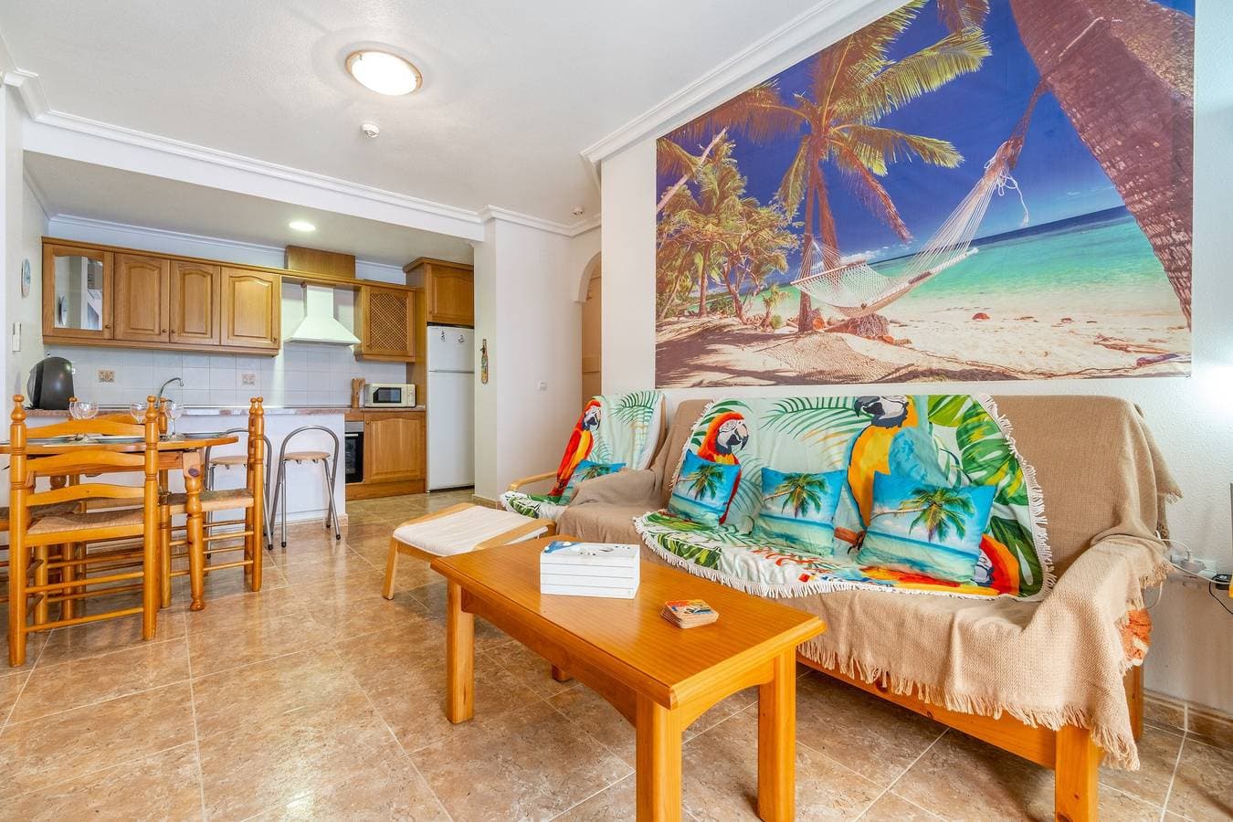 Foto 3 von 26: Ferienwohnung „En El Cabo Roig“ mit Gemeinschaftspool, privatem Balkon & WLAN