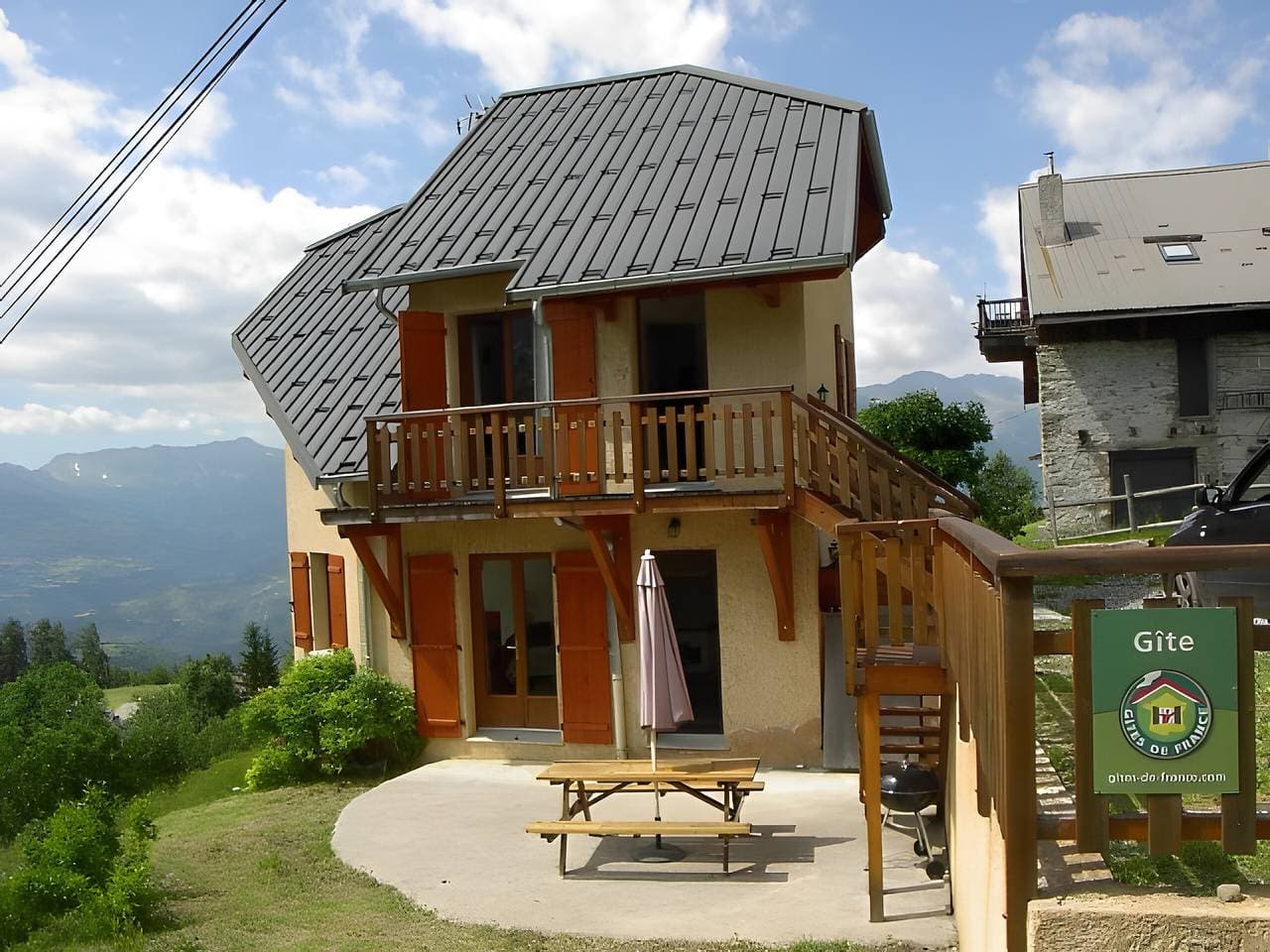 Foto 2 von 28: Gîte für 6 Personen mit Bergblick und Balkon