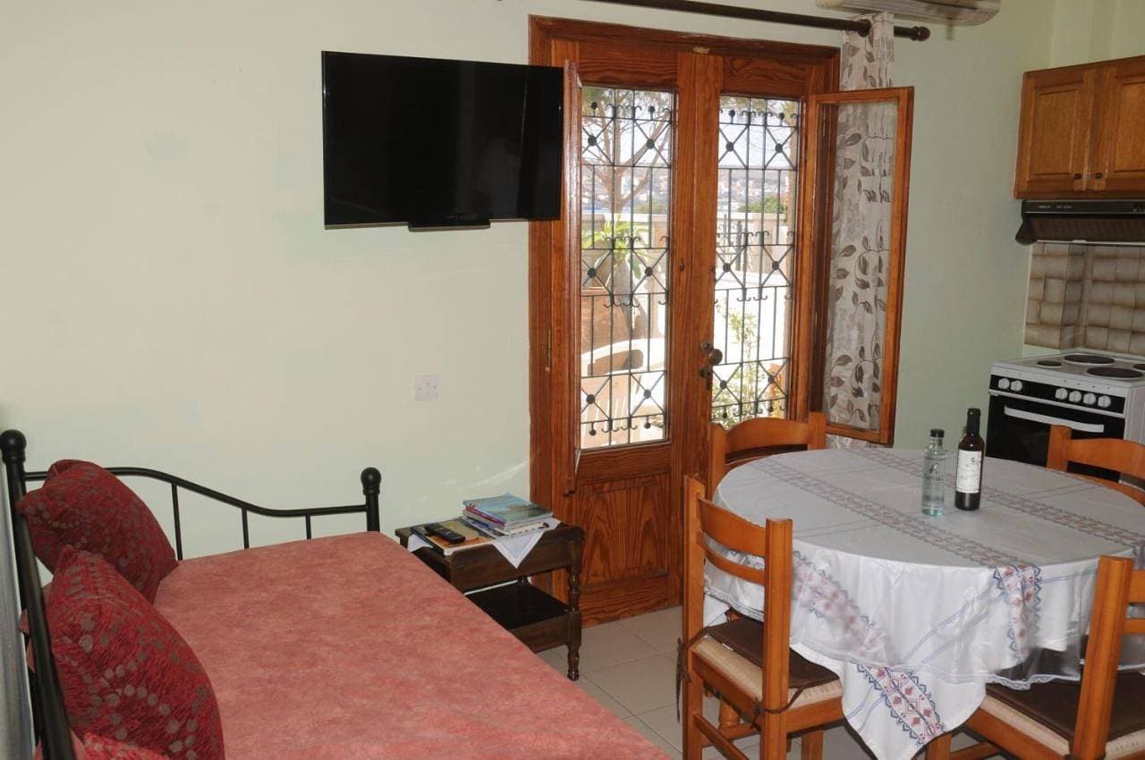 Foto 4 von 16: Two-Bedroom Apartment with Sea View