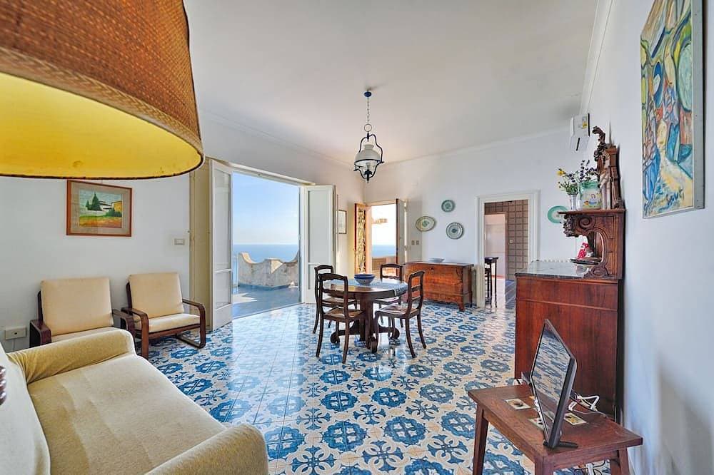 Foto 11 von 30: Villa Gilda: Eleganz und atemberaubendes Panorama zwischen Himmel und Meer