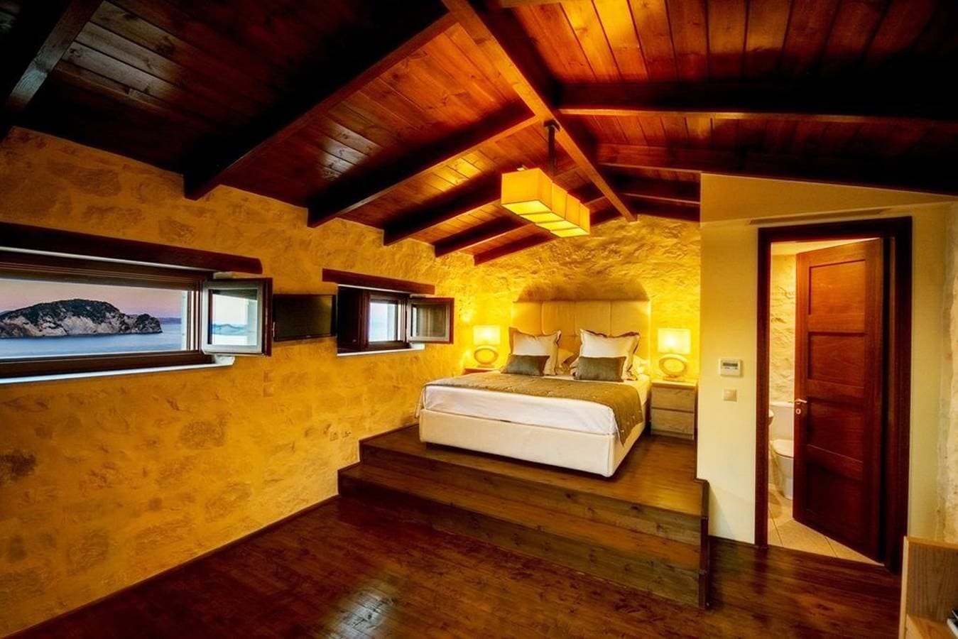 Foto 8 von 10: Luxury Zakynthos Villa | SeaViews |Deluxe Suite with Private Pool| Keri