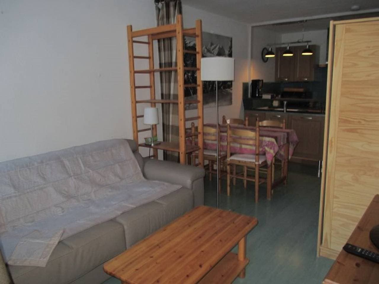 Foto 4 von 16: Studio 4 Pers, Südbalkon, Parkplatz, an der Piste
